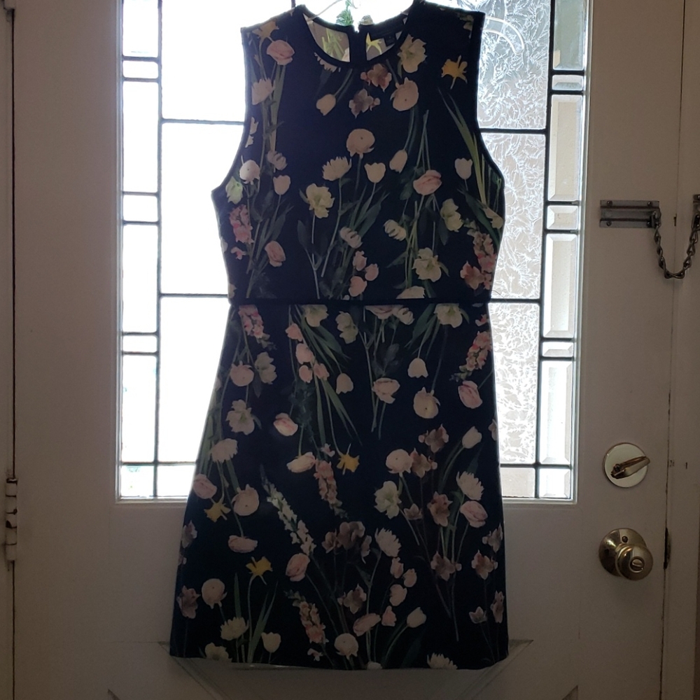 Victoria Beckham Black English floral dress - S